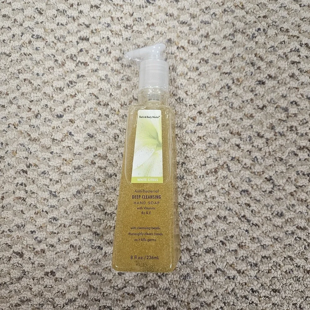 Rare White Citrus Bath & Body Works Antibacterial Hand Soap‎ Discontinued